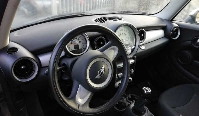 MINI ONE R56 pieno