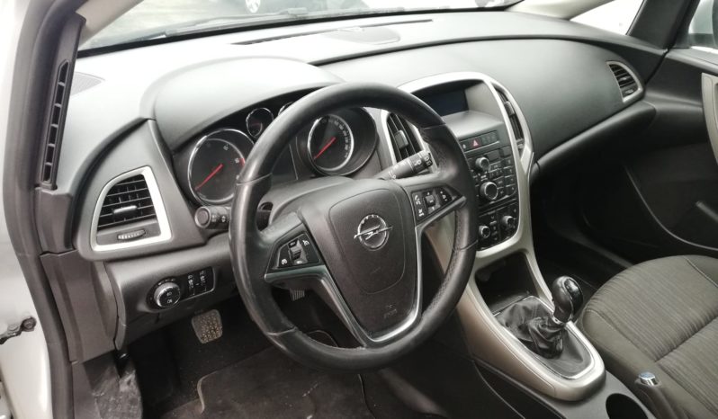 OPEL ASTRA J SW pieno