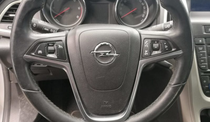 OPEL ASTRA J SW pieno