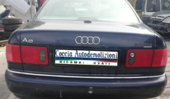 AUDI A8 2.5 TDI pieno