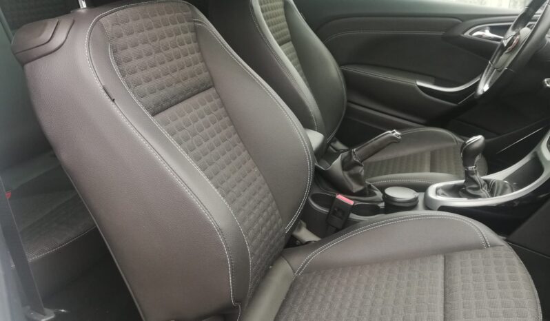 OPEL ASTRA J GTC pieno