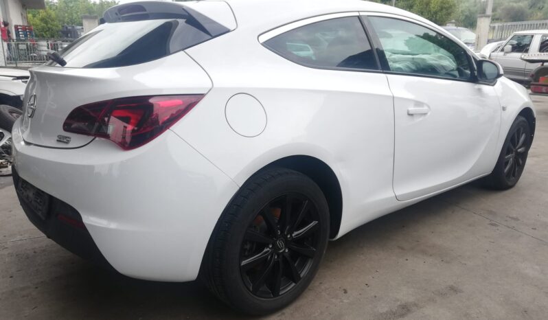 OPEL ASTRA J GTC pieno