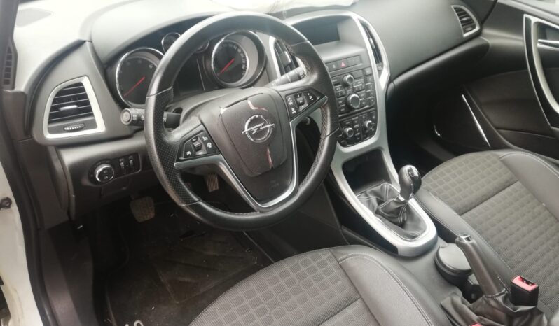 OPEL ASTRA J GTC pieno