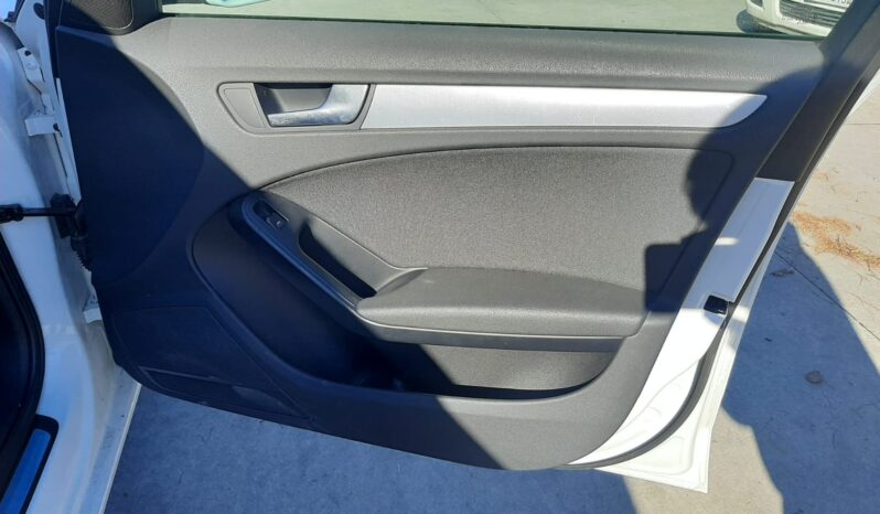 AUDI A4 B8 AVANT pieno
