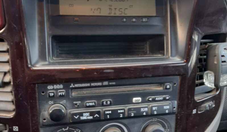 MITSUBISHI PAJERO pieno