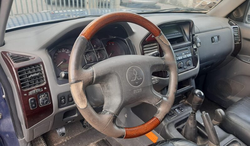 MITSUBISHI PAJERO pieno