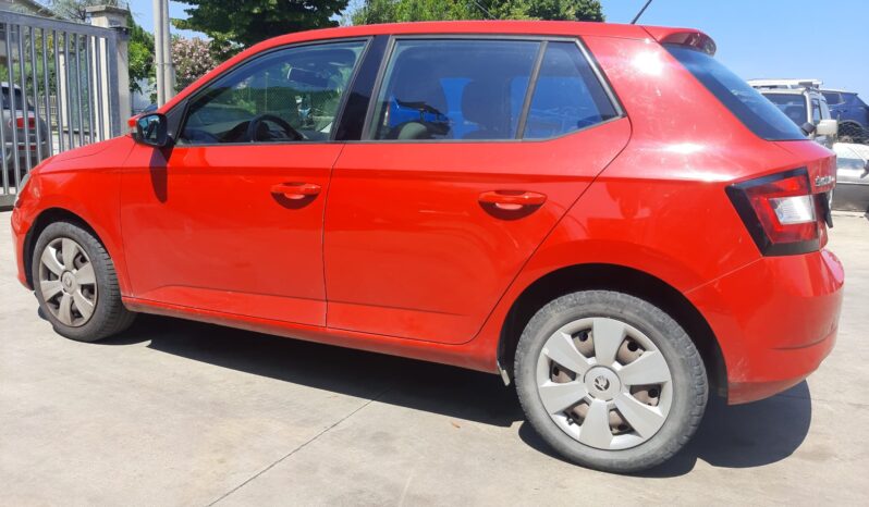 SKODA FABIA pieno